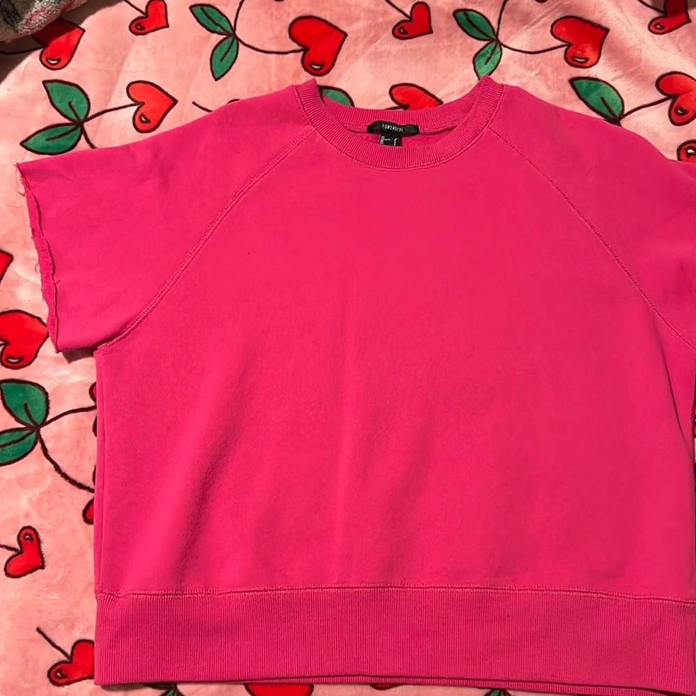 Forever21 hot pink/magenta athletic top. Sleeve cutoff. Size small / s.